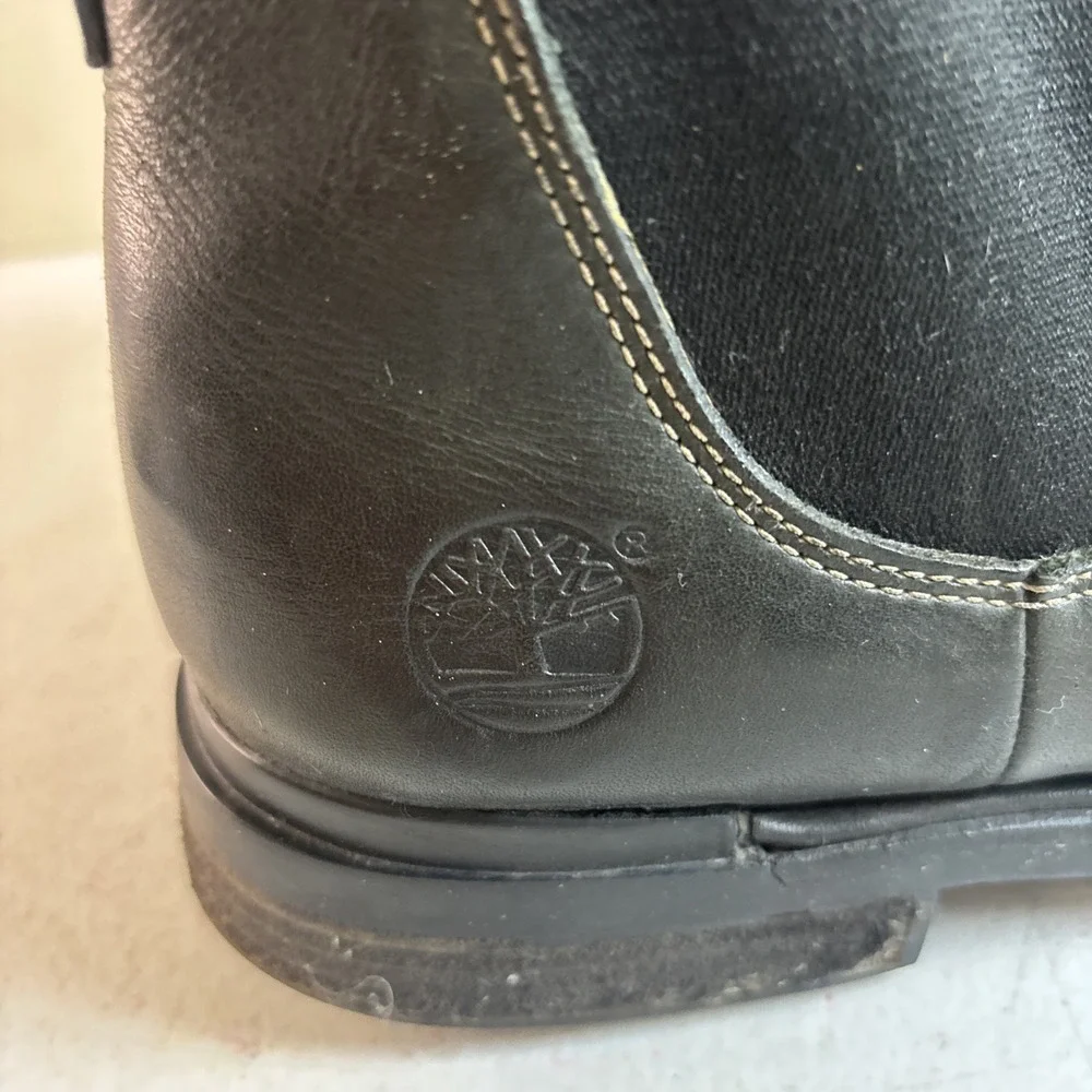 Timberland Men's Size 10 Black Leather Slip On Boots Waterproof